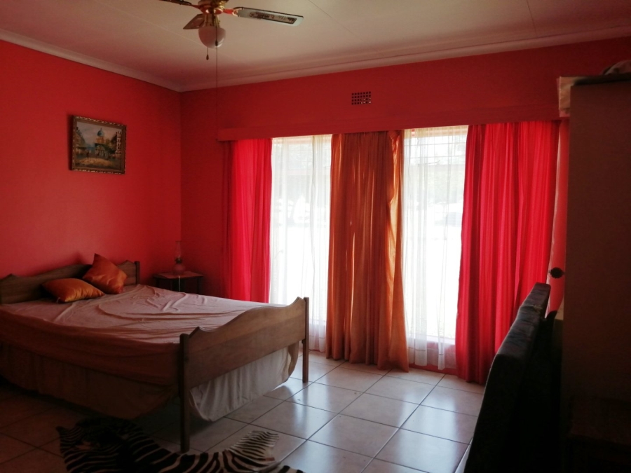 5 Bedroom Property for Sale in Sasolburg Free State